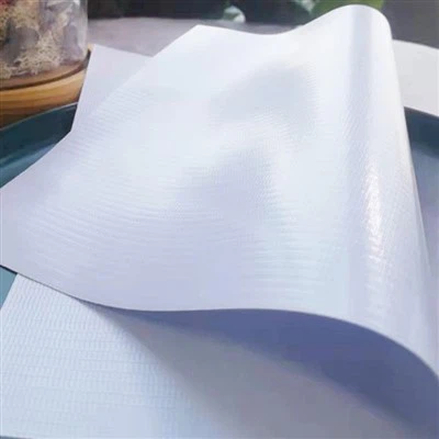 Weiße wasserdichte Plane